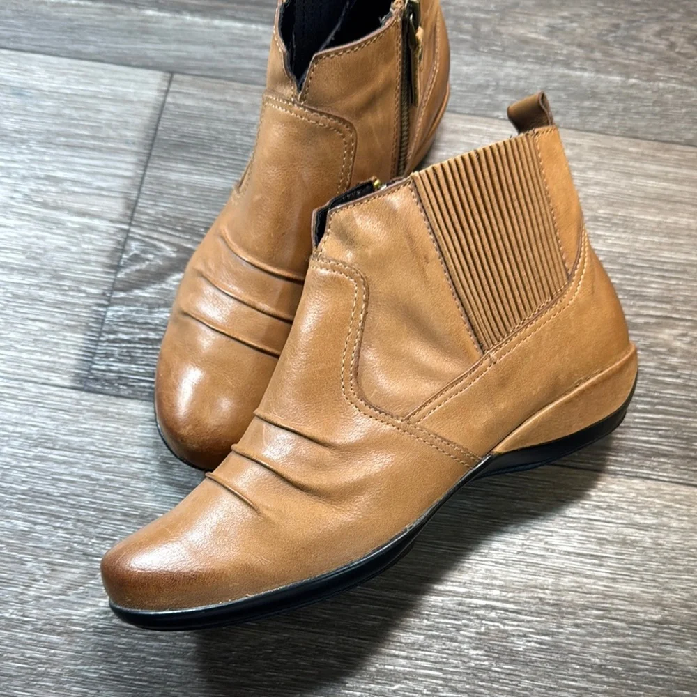 Aetrex Women's Tan Ankle Boots size 7.5 (b106)